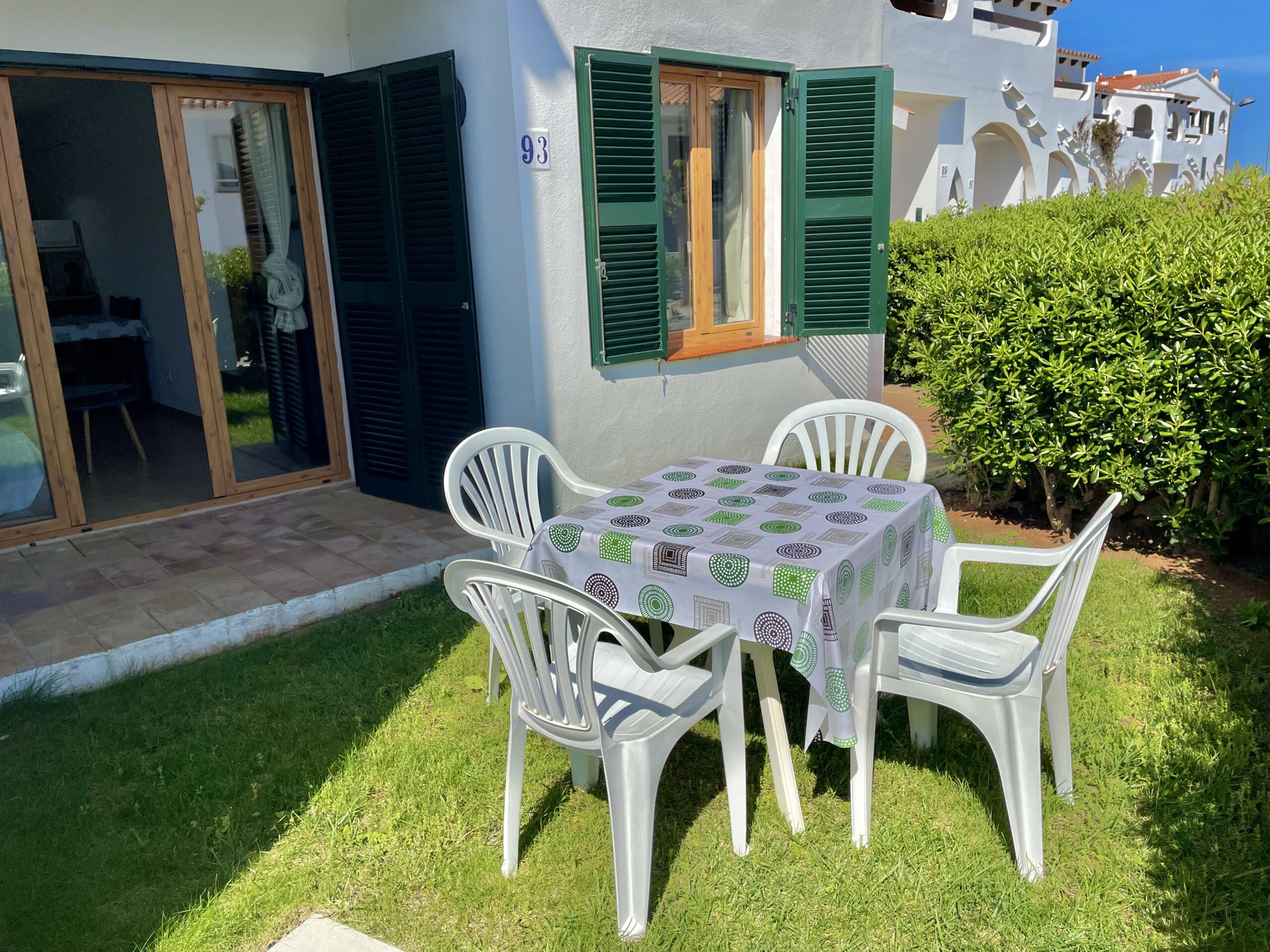 MESTRAL – Ground floor apartment with pool next to the beach in urb. Arenal coast, Arenal d’en Castell.
